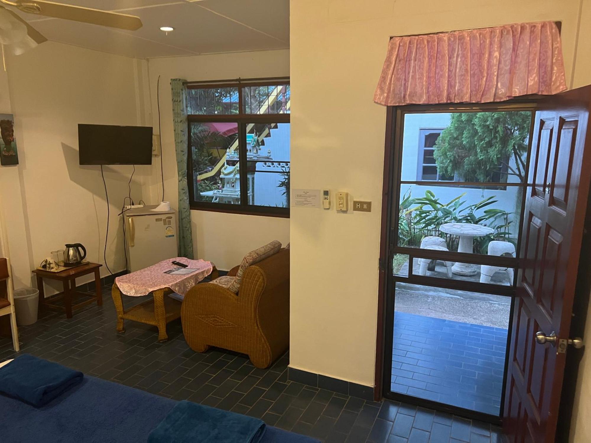 Baan Orchid Guesthouse Patong Exterior photo